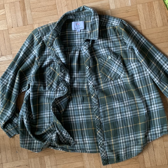 Green Plaid Long-sleeve T - Picture 7 of 13